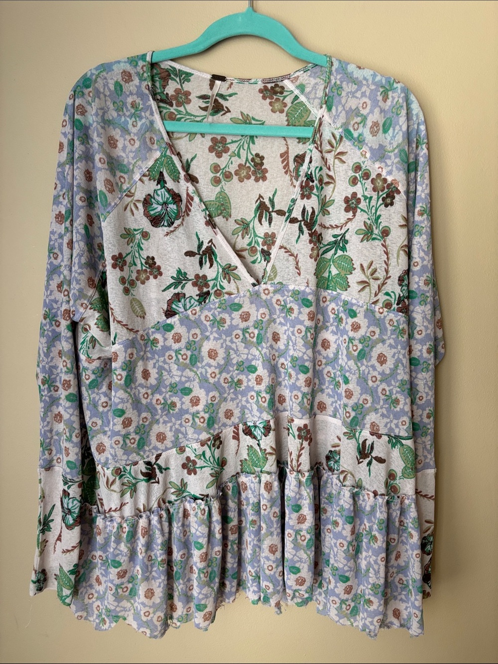 Free People Floral Patchwork V-Neck Women’s Top - Green & Lavender Flowy - XS